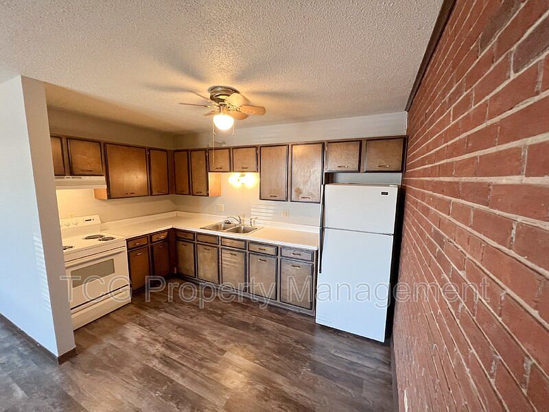 445 Elm Pl Princeton IL Zillow