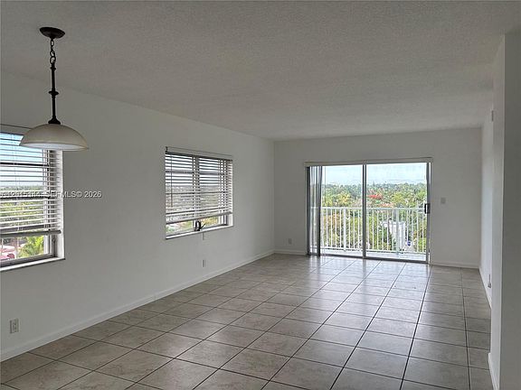 3rd image of 1701 Washington St APT 604