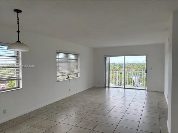 1701 Washington St APT 604, Hollywood, FL 33020