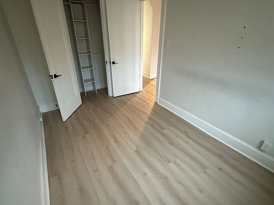 1st image of 5950 Hohman Ave #401
