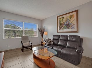Hawaiian Gardens, Fort Lauderdale, FL 33319