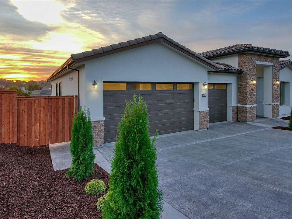 1st image of 749 Sundahl Dr