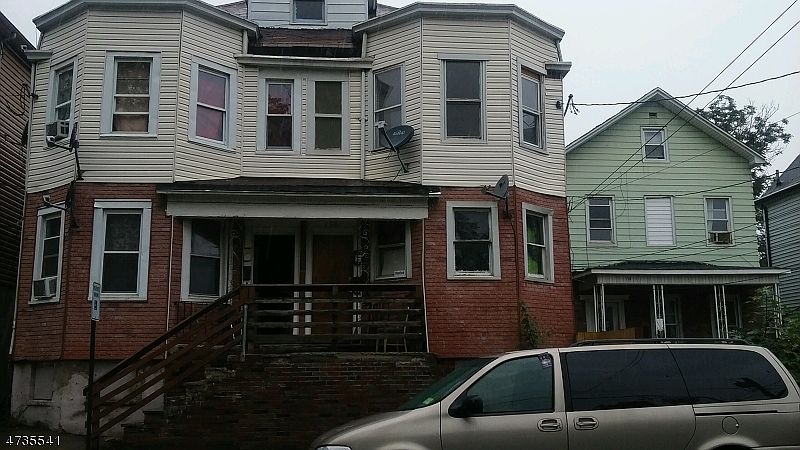 1st image of 154 Park Pl #156