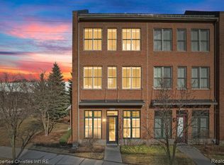 501 Lewis St, Birmingham, MI 48009