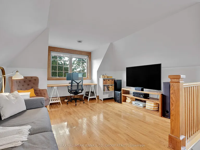 50 Willard St — Photo 35