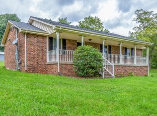 805 Walter Harris Rd, Pleasant View, TN 37146