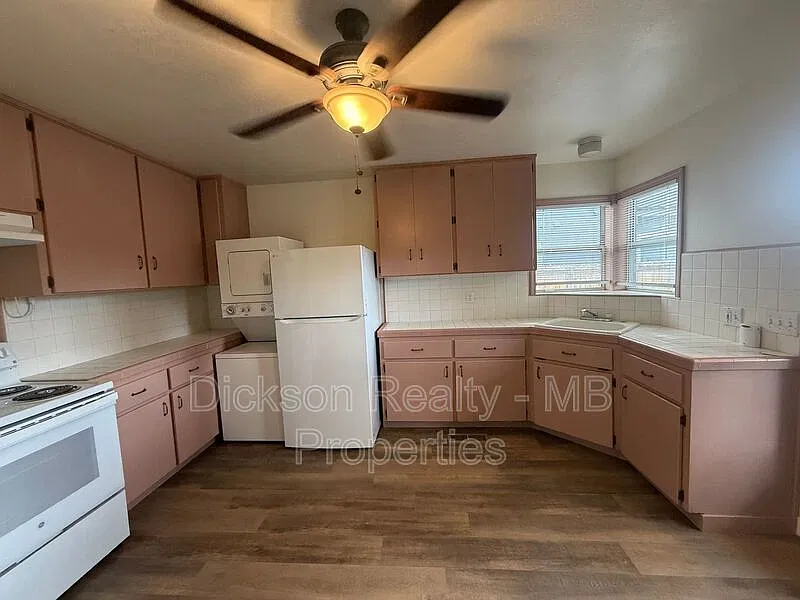 2 bed, 1.0 bath, 1508 sqft, $2,250 — Photo 4