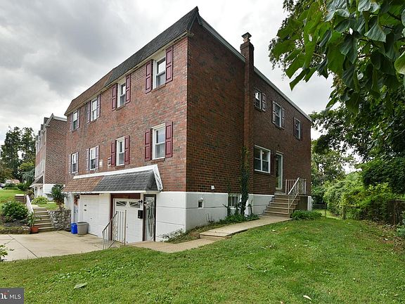 2nd image of 2628 Maxwell St