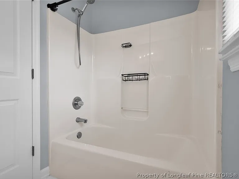 1183 Helmsley Dr — Photo 21
