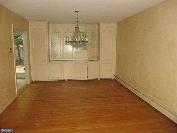 2nd image of 1745 Josie Ln