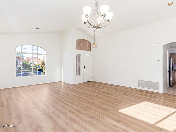 5th image of 11166 N Sand Pointe Dr
