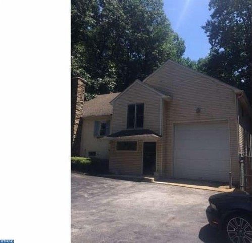 2nd image of 502 W Uwchlan Ave
