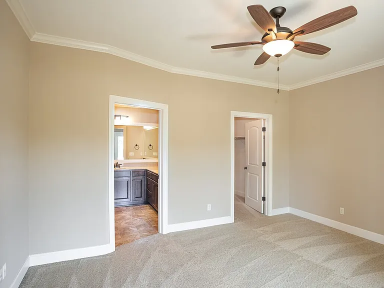 Mansions At Canyon Creek Apartments — Photo 34