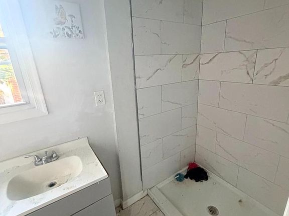 3rd image of 2323 N 18th St