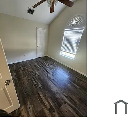 2525 Johnson Dr — Photo 11