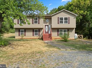 359 Youngs Dr, Front Royal, VA 22630