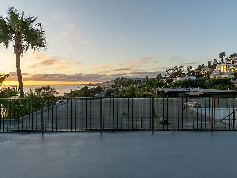 Ocean Edge @ Laguna Beach — Photo 69
