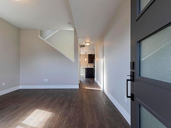 5th image of 2724 B Koly Ln