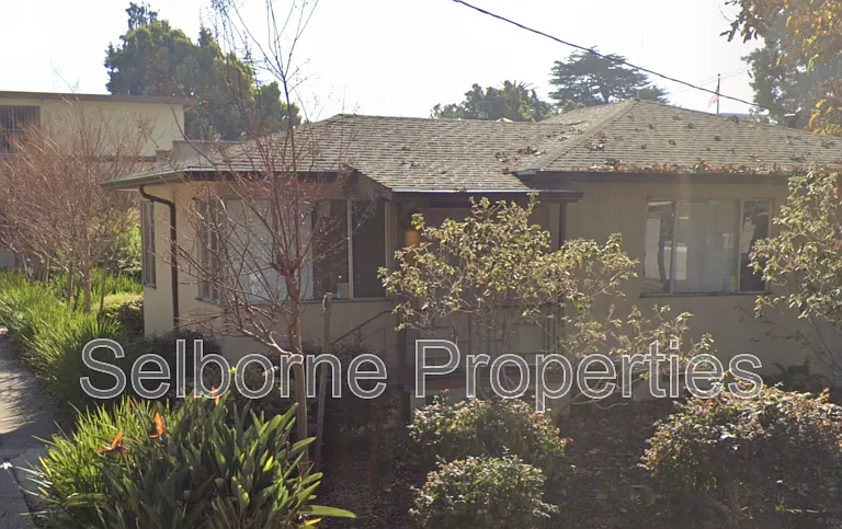527 Callan Ave #1 — Photo 1