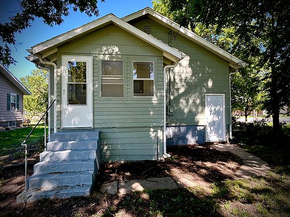 2nd image of 407 N Voorhees Ave