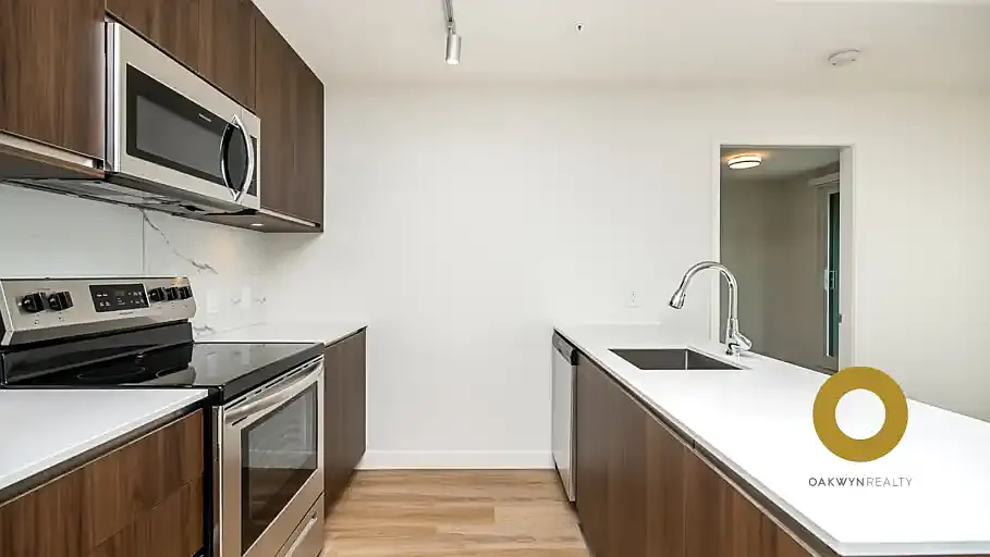 2 bed, 2.0 bath, 837 sqft, $3,200 — Photo 2