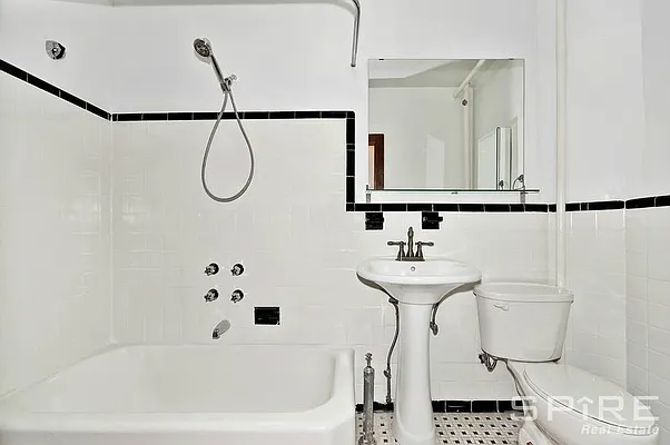 Rented by Spire Group | media 9