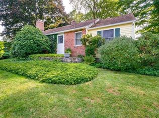 42 Hemlock Dr, Deep River, CT 06417