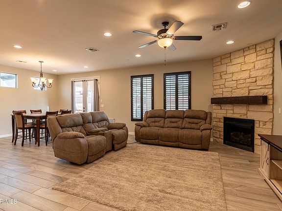 3rd image of 14624 Ciambriello Ave