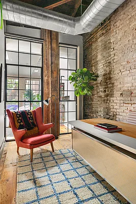 Sold by Compass | media 10