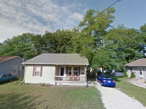 121 Schofield Ct, Michigan City, IN 46360