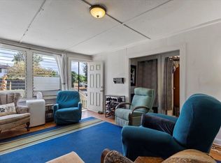 182 Ikea Pl APT A, Makawao, HI 96768
