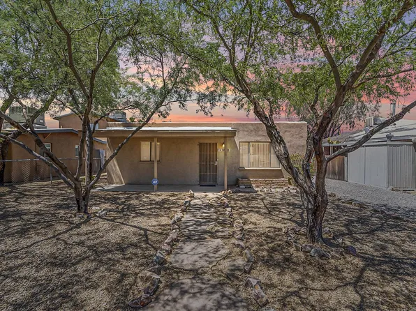 1439 E. Elm St.