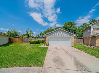3922 Whitchurch Dr, Houston, TX 77066
