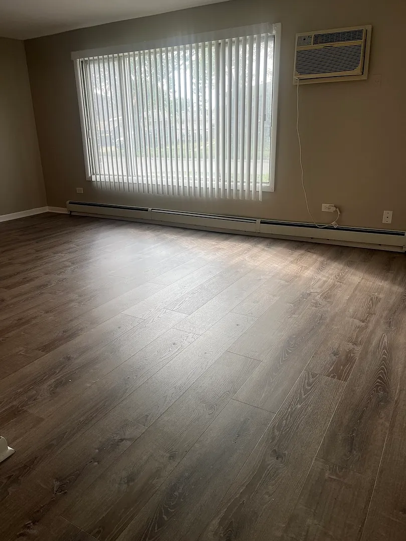 1 bed, 775 sqft, $1,400 — Photo 2