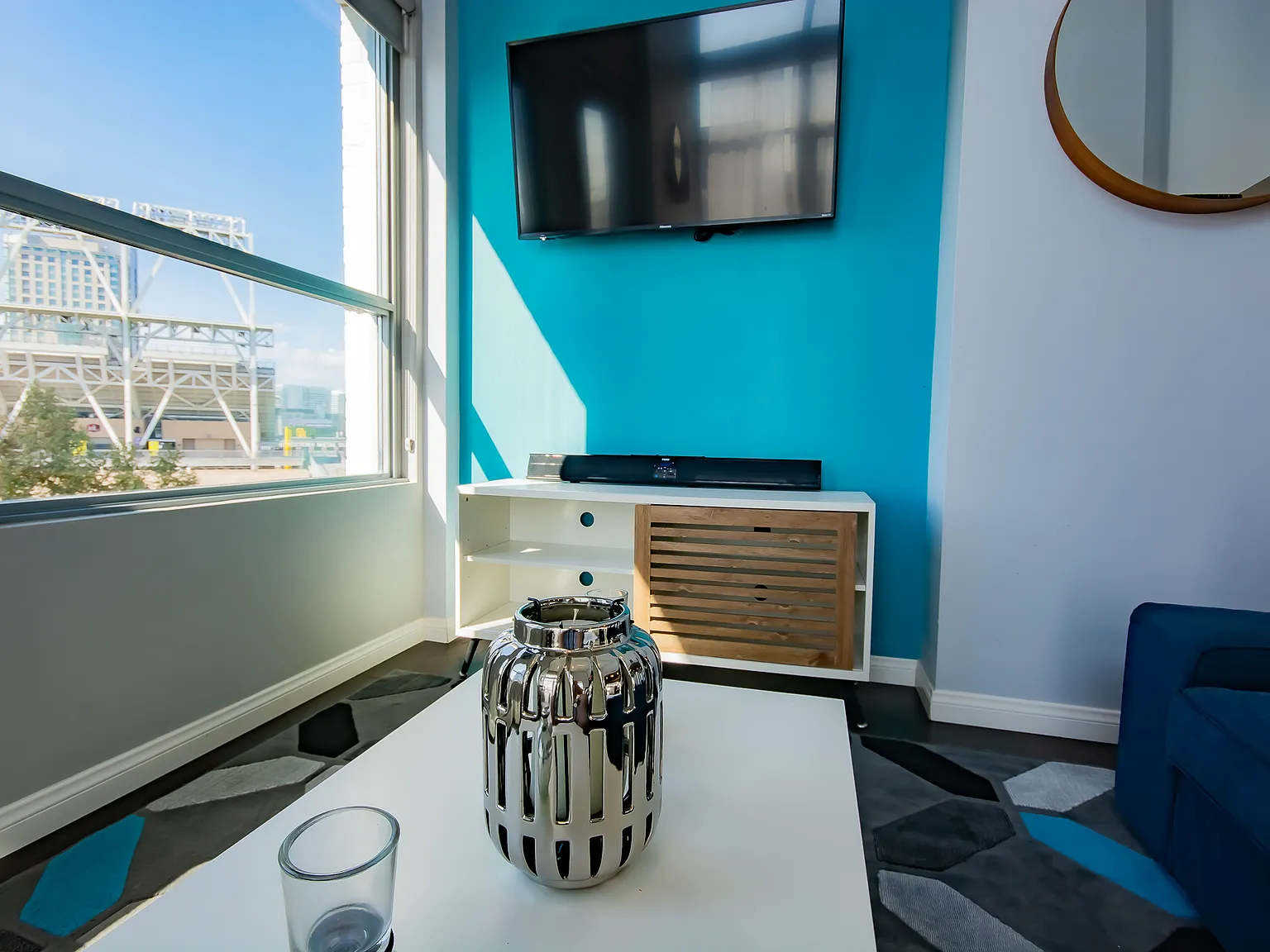 2 bed, 1101 sqft, $4,500 — Photo 4