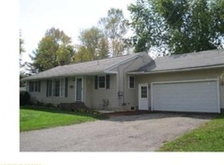 13 Sheridan St, Newport, ME 04953