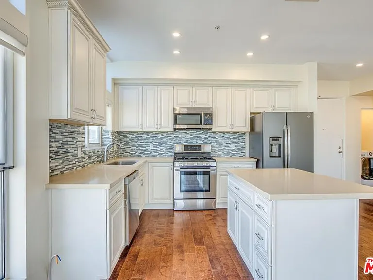 155 S Oxford Ave #506 — Photo 5