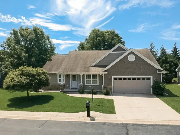 1130 Coral Springs Dr, Portage, MI 49002