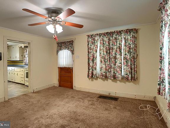 5th image of 475 Wolfs Bridge Rd