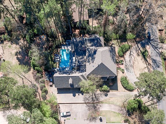 4th image of 7117 Gilbert Dr