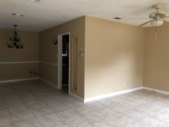 2nd image of 1152 Webster Dr