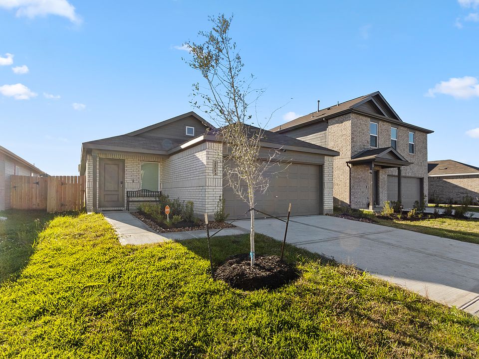 1st image of 21015 Newberry Grove Ln