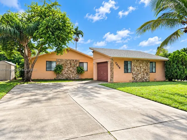 7606 SW 8th Ct, North Lauderdale, FL 33068
