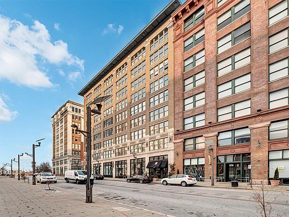 5th image of 1635 Washington Ave APT 806
