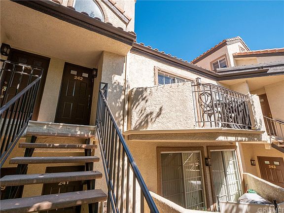 4th image of 24141 W Del Monte Dr #242