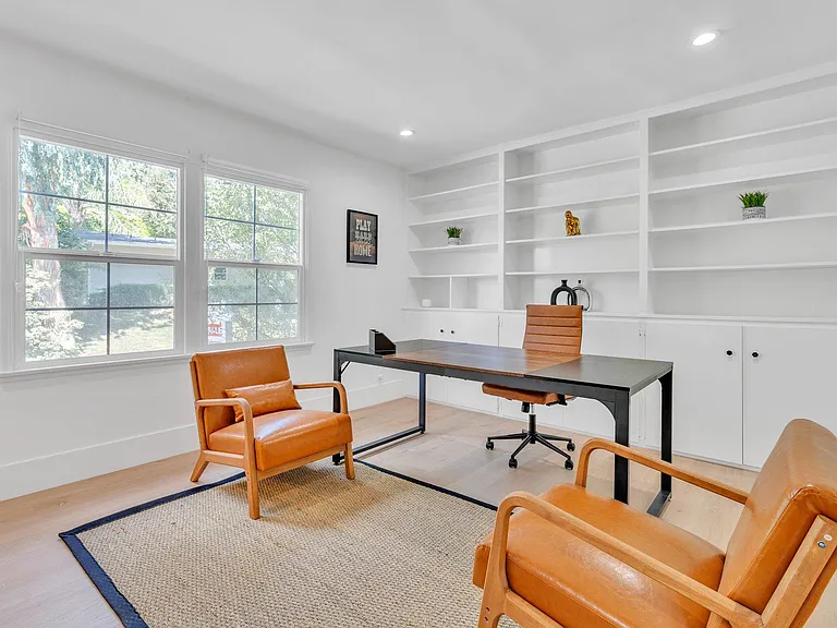 15440 Hamner Dr — Photo 18