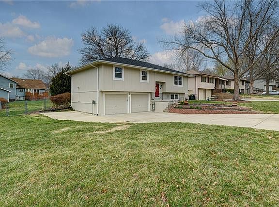 5th image of 403 Hithergreen Dr