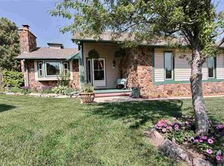 134 Lexington Ct, Andover, KS 67002