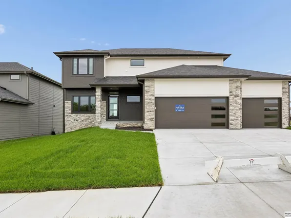 21313 Y St, Elkhorn, NE 68022