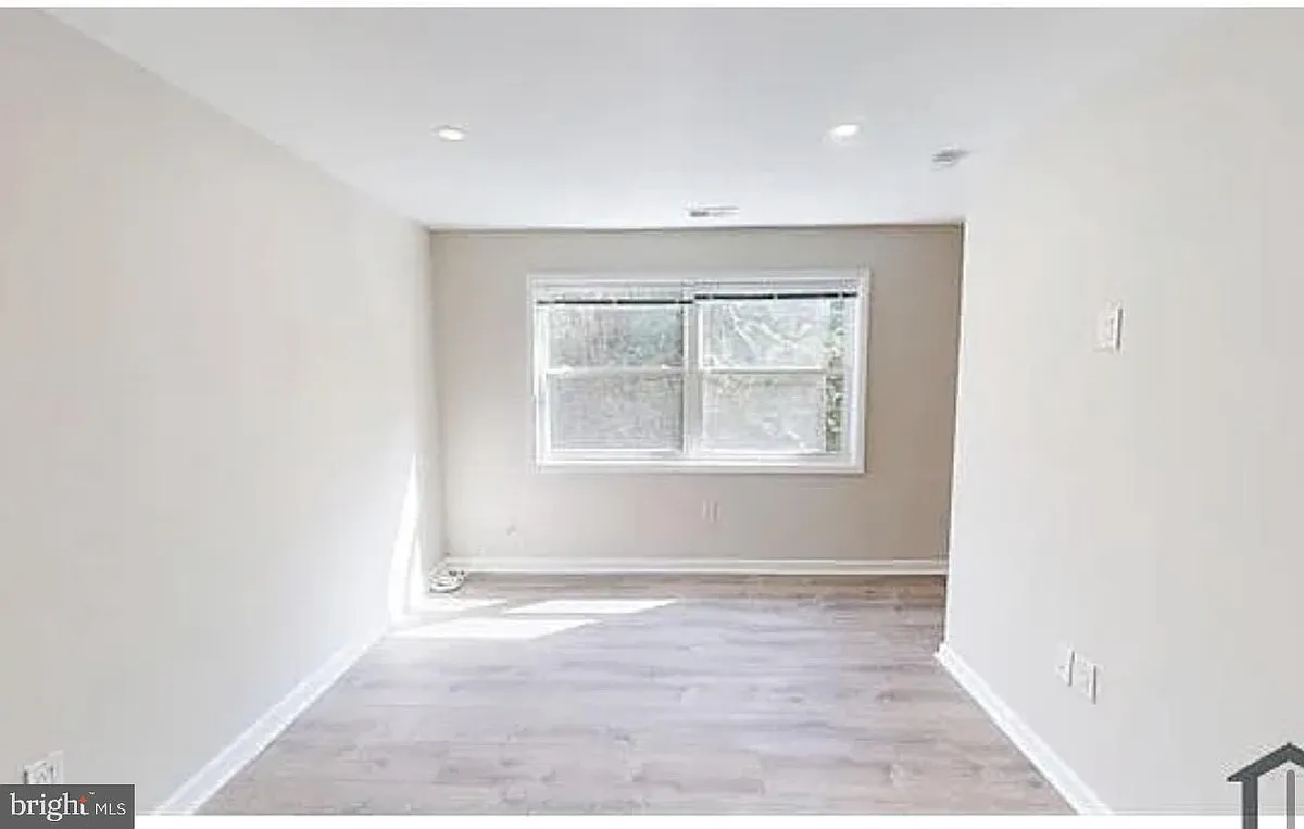 Building Photo - 4203 Edson Pl NE #3C